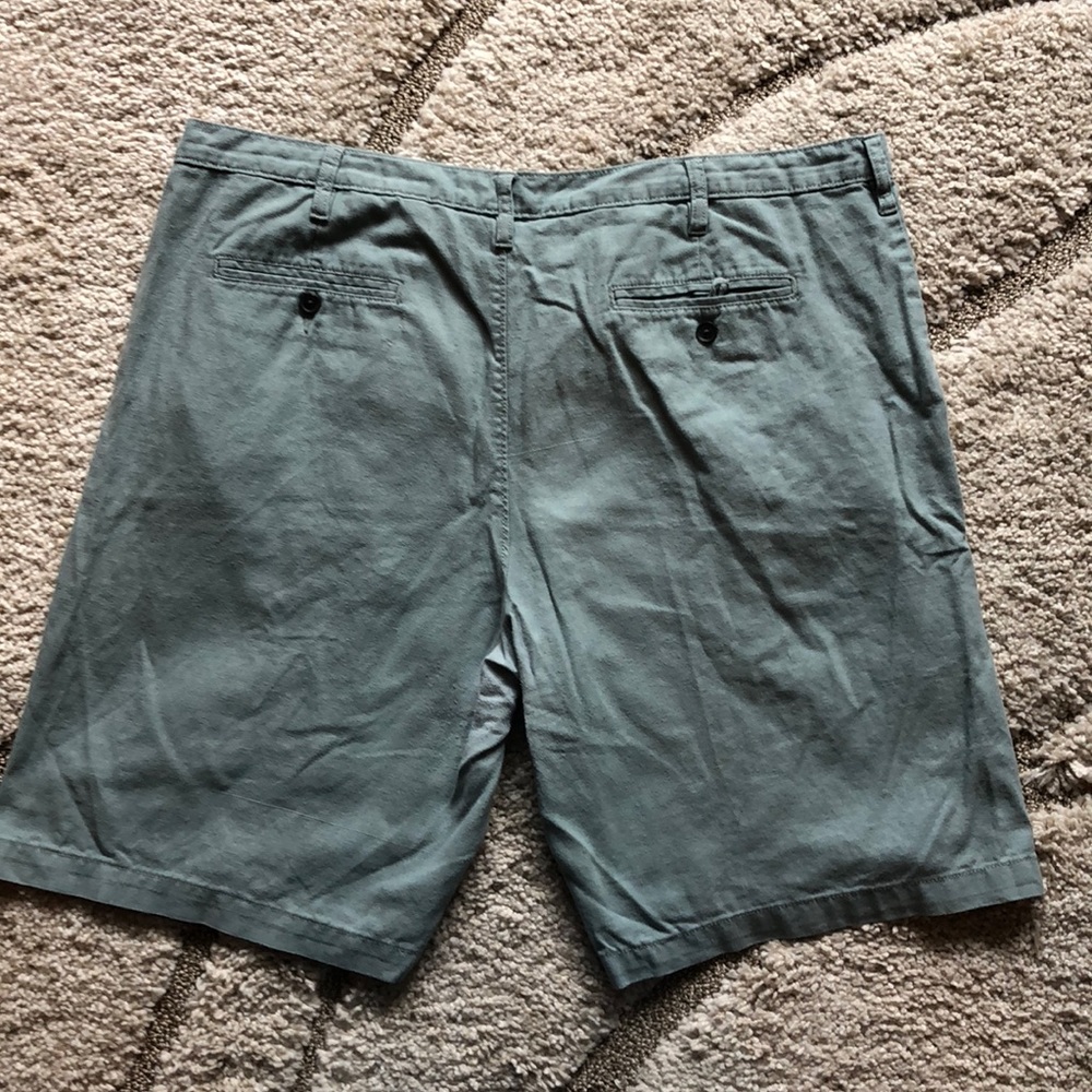 Marc Anthony Linen Shorts - Picture 2 of 4
